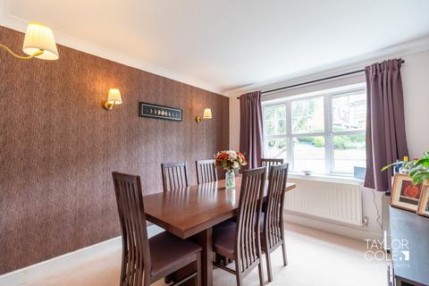 4 bedroom detached house for sale, Kensington Drive, Tamworth