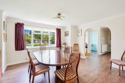 undefined, Lincolns Mead, Lingfield RH7