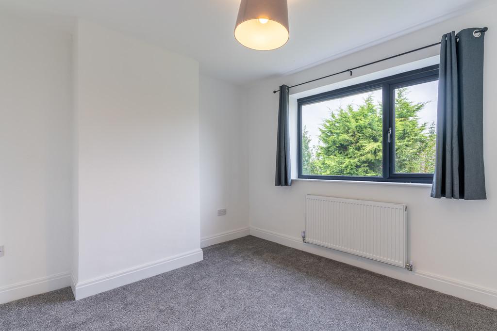 11 Manor Crescent-20