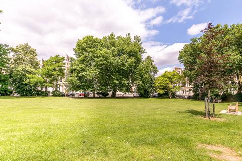 2 bedroom flat for sale, Albert Square, SW8, Stockwell, London, SW8