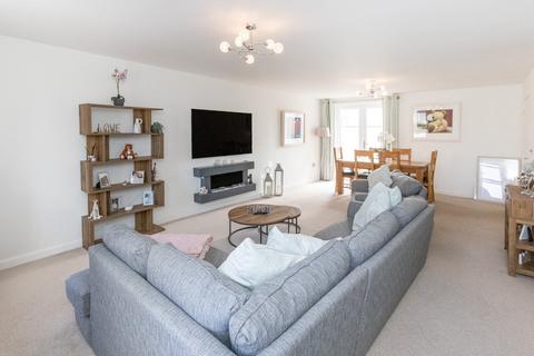 3 bedroom detached house for sale, 2 Clos Sabllounnaeux, Sandy Hook, St Sampson's, Guernsey