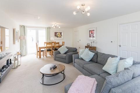 3 bedroom detached house for sale, 2 Clos Sabllounnaeux, Sandy Hook, St Sampson's, Guernsey