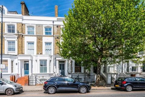 St Johns Hill, London, SW11
