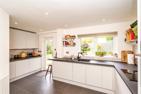 83 Auchingane, Edinburgh, EH10 7HU
