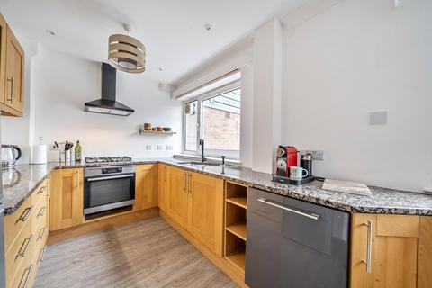 undefined, High Point, Weybridge, KT13