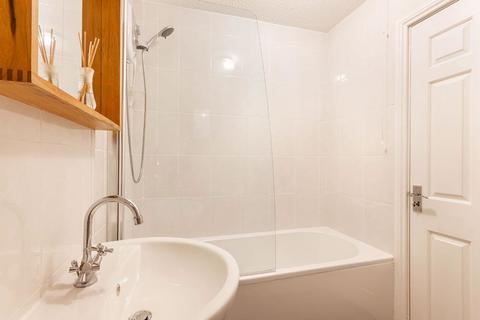 2 bedroom apartment for sale, Hawthorn Mews, Gosforth, Newcastle Upon Tyne