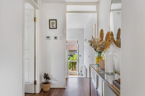22 Mountbatten Close, London, SE19 1AP