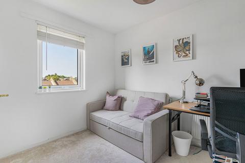 22 Mountbatten Close, London, SE19 1AP