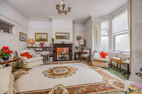 4 bedroom terraced house for sale, Magdala Road, Cosham