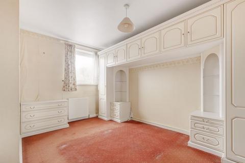 3 bedroom apartment for sale, Ollerton Green, Bow, E3