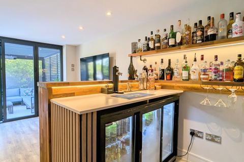 4 bedroom property to rent, Golf Open 2026 - Bickerton Road, Birkdale - Sleeps 8