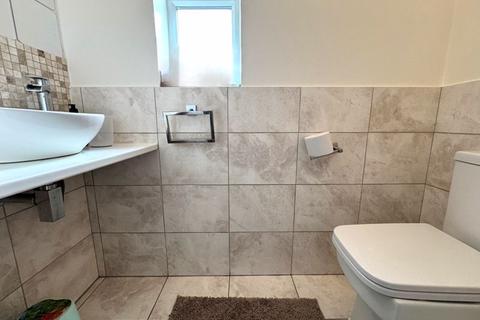 21 Trader Road, London, E6 6FR