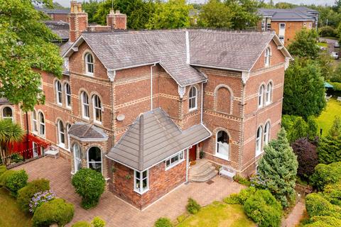 undefined, Beech Tree Bank, Prestwich, M25
