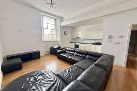 undefined, Craigie Drive, Plymouth Gated community one bedroom apartment