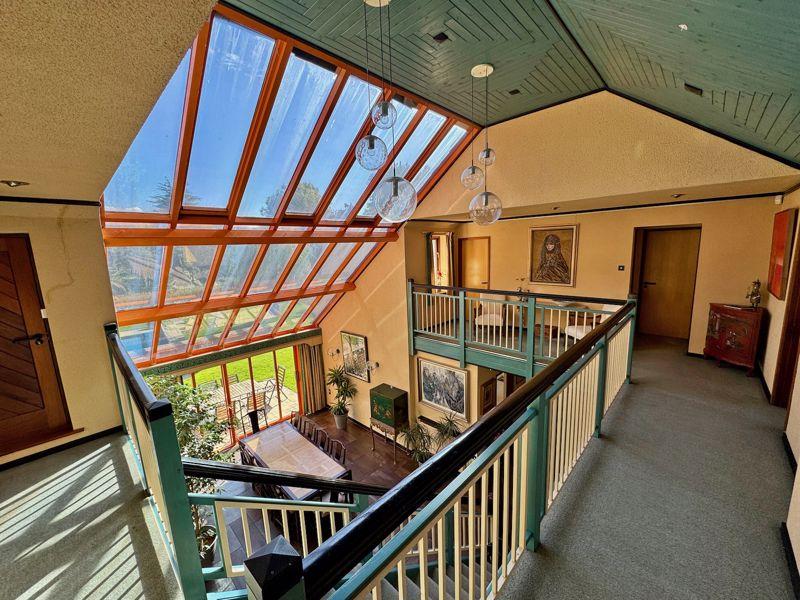 Galleried landing