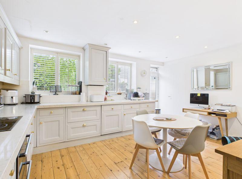 Kitchen diner