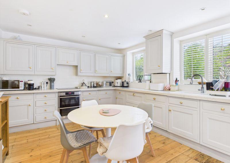 Kitchen diner