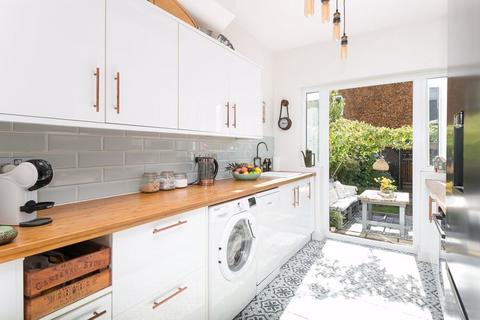 69 Churchill Road, South Croydon, CR2 6HE