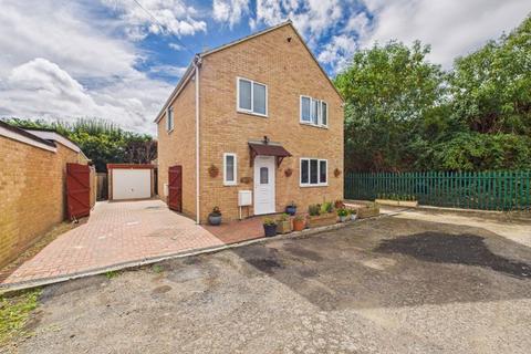3 bedroom detached house for sale, Perth, Stonehouse