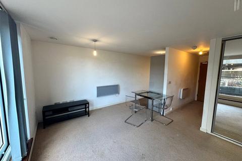 1 bedroom apartment for sale, Davaar House, Ferry Court, Prospect Place, Cardiff Bay, CF11