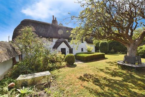 undefined, Main Road, Winterbourne Dauntsey        *VIDEO TOUR*