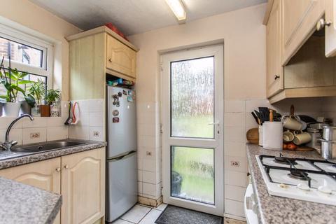 3 bedroom semi-detached house for sale, Wealden Close, Crowborough