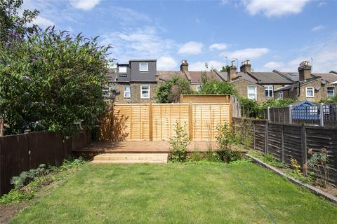 4 bedroom terraced house to rent, Huddlestone Road, Forest Gate, London, E7