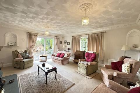 3 bedroom detached bungalow for sale, Penarth Avenue, Upton WF9