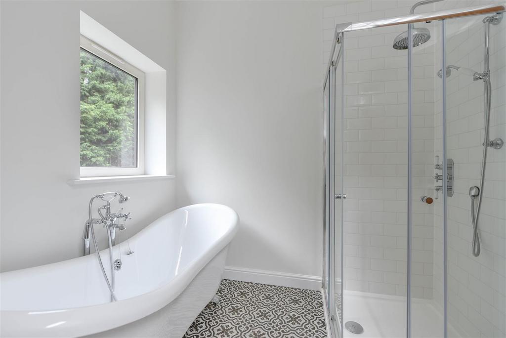 0144ensuite1.jpg