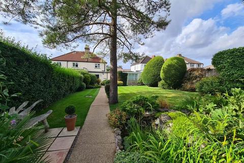 13 Dawnay Road, Bookham, Leatherhead, KT23 4PE