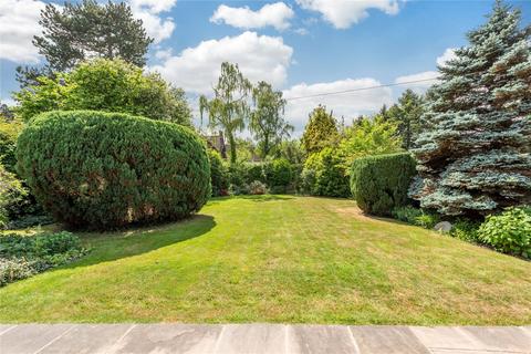 Little Perrow Old Road, Buckland, Betchworth, RH3 7DY