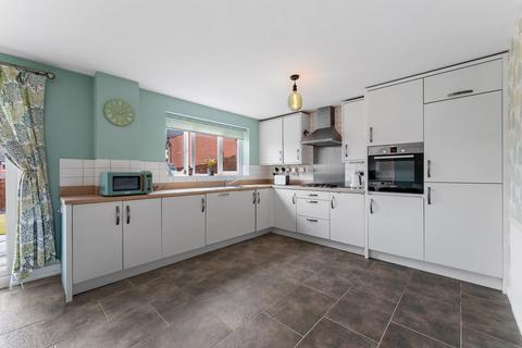 4 bedroom detached house for sale, Shackleton Avenue, Widnes WA8
