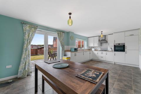 4 bedroom detached house for sale, Shackleton Avenue, Widnes WA8