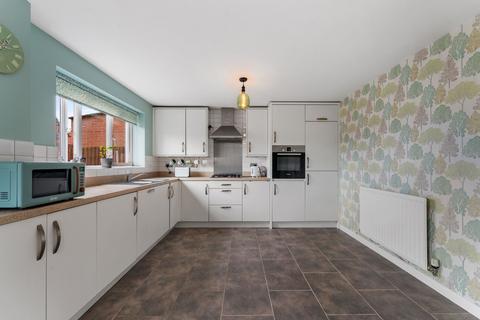 4 bedroom detached house for sale, Shackleton Avenue, Widnes WA8