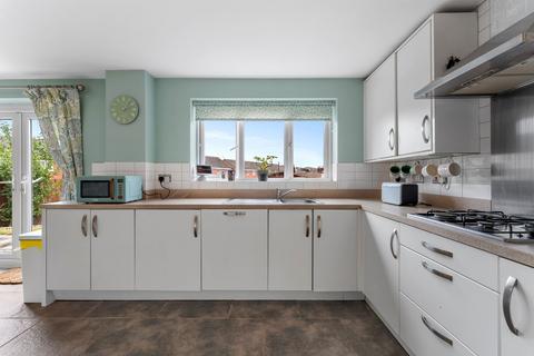 4 bedroom detached house for sale, Shackleton Avenue, Widnes WA8