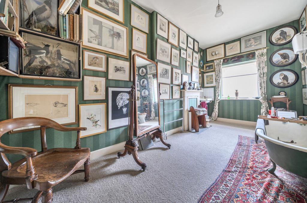 1341291-7-68a5a54...