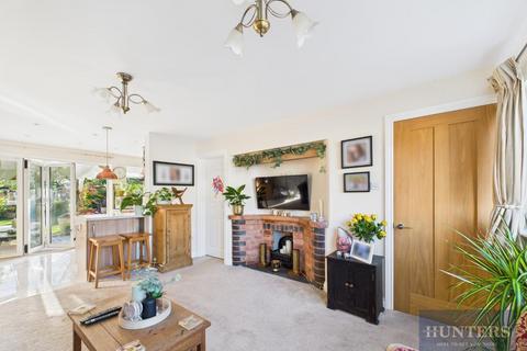 3 bedroom house for sale, Fernleigh Crescent, Up Hatherley