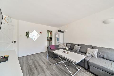 2 bedroom maisonette for sale, Ivy House Road, Ickenham, Uxbridge