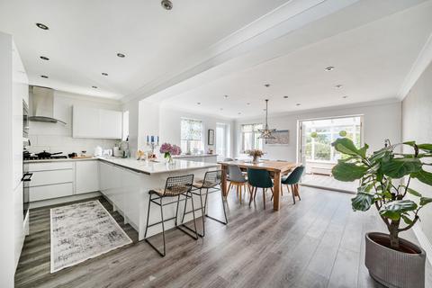111a Colenorton Crescent, Eton Wick, Windsor, SL4 6LD