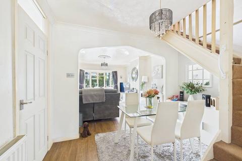 4 bedroom semi-detached house for sale, Larks Rise, Chesham, HP5