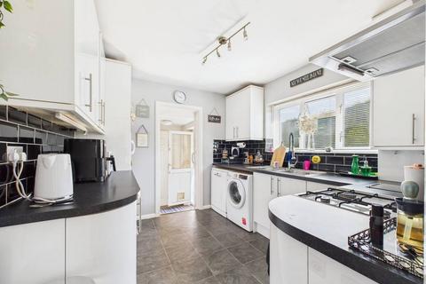 4 bedroom semi-detached house for sale, Larks Rise, Chesham, HP5