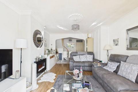4 bedroom semi-detached house for sale, Larks Rise, Chesham, HP5