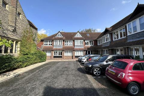 Office to rent, Church Rd Thame OX9 3FA