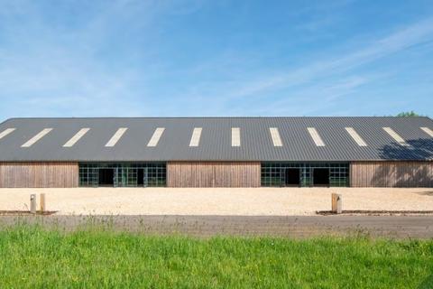 Warehouse to rent, Langford Ln Wendlebury OX25 2NS