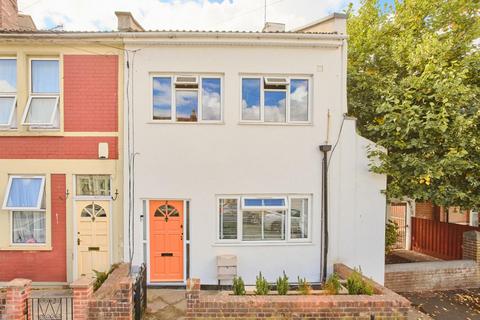 Flat 1, 2 Upton Road, Bristol, BS3 1LP