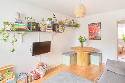 Flat 1, 2 Upton Road, Bristol, BS3 1LP