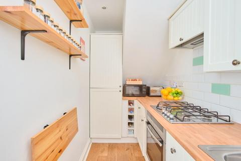 Flat 1, 2 Upton Road, Bristol, BS3 1LP