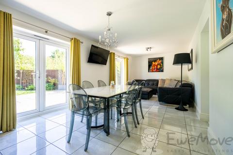 5 bedroom detached house for sale, Norwich Road, Wymondham, Norfolk, NR18