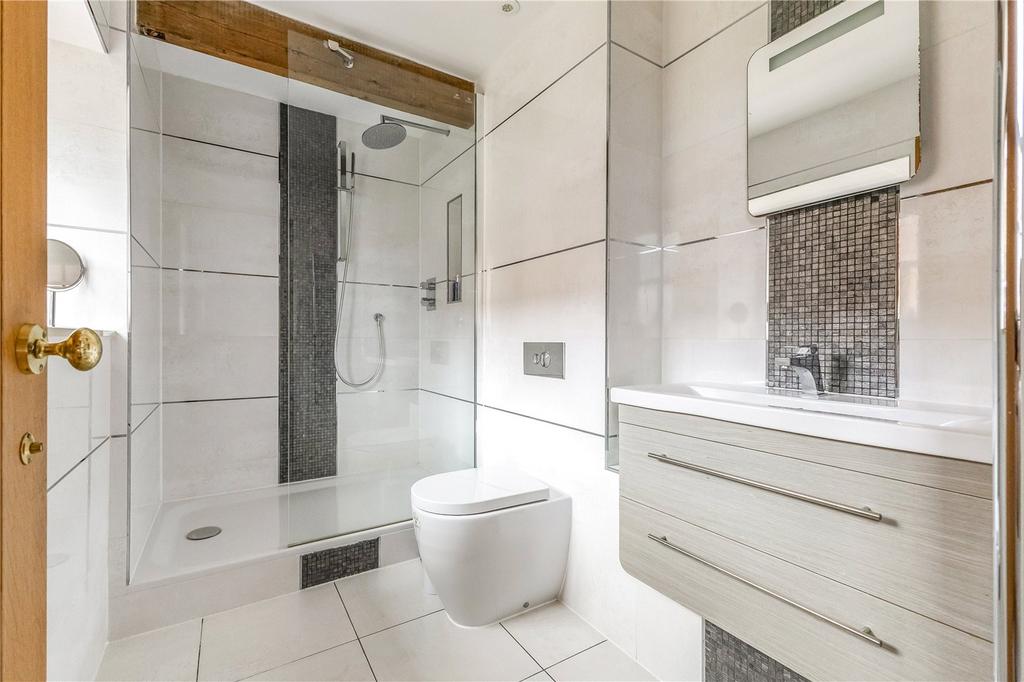 En Suite Shower