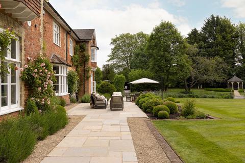 6 bedroom detached house for sale, Risborough Road, Aylesbury HP17